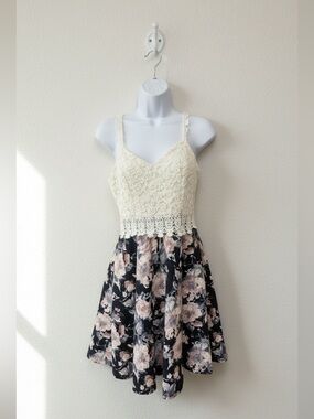 Eclipse Y2K Lace Floral Fit & Flare Dress Size M